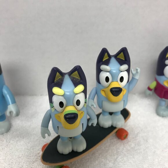 Bluey and friends lot of 7‎ with skateboard - Picture 3 of 4